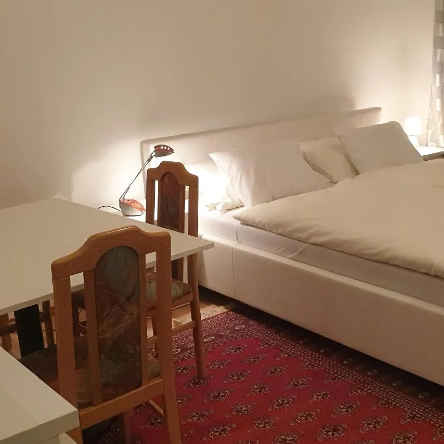 Weisses Appartement Vienna Austria