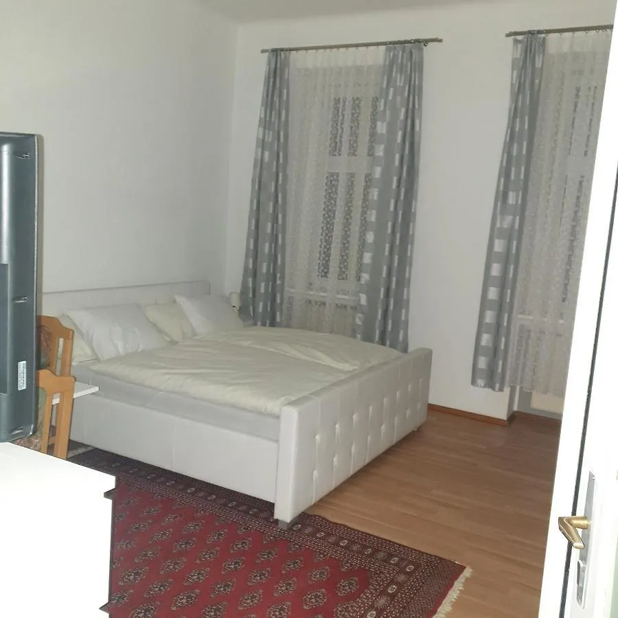 Weisses Appartement Vienna
