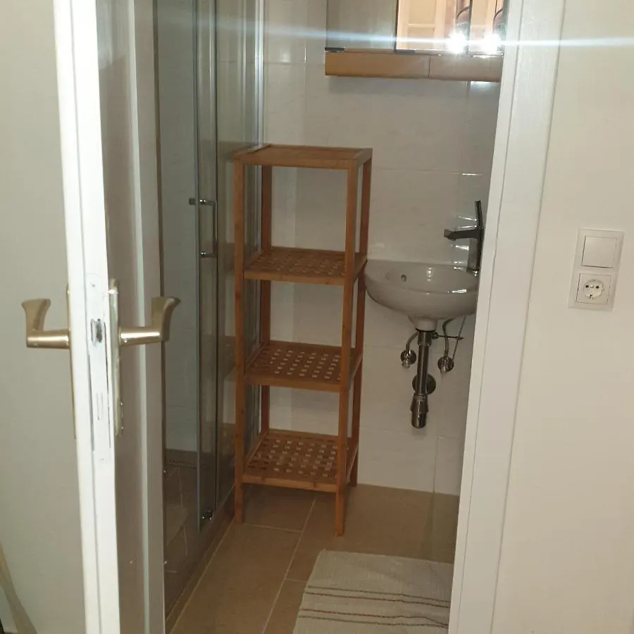 Weisses Appartement Vienna Apartment